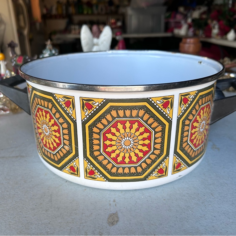 Vintage Italian Geometric Enamel Pot